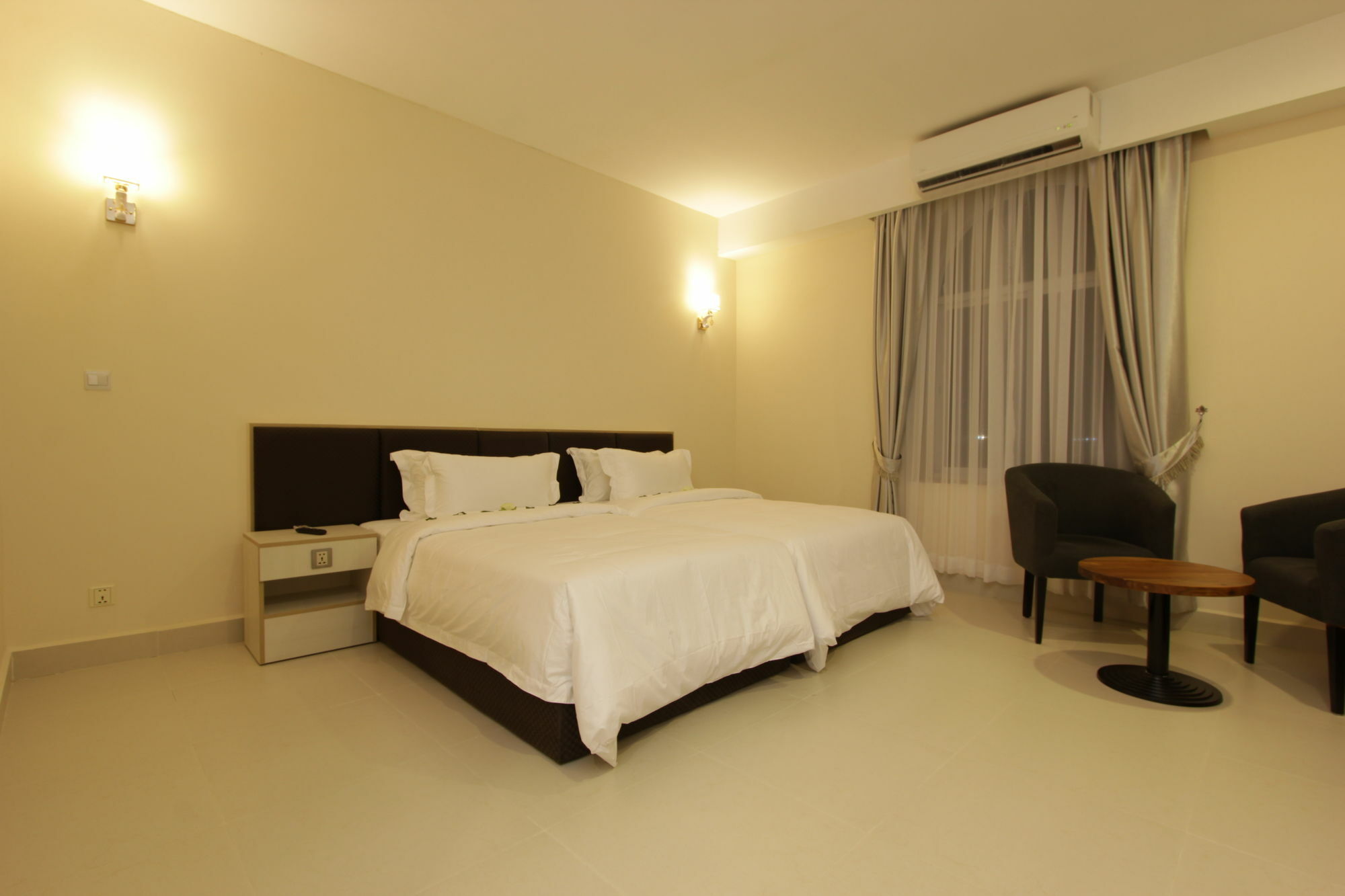 Yazhou Foryou Hotel Phnom Penh Dış mekan fotoğraf
